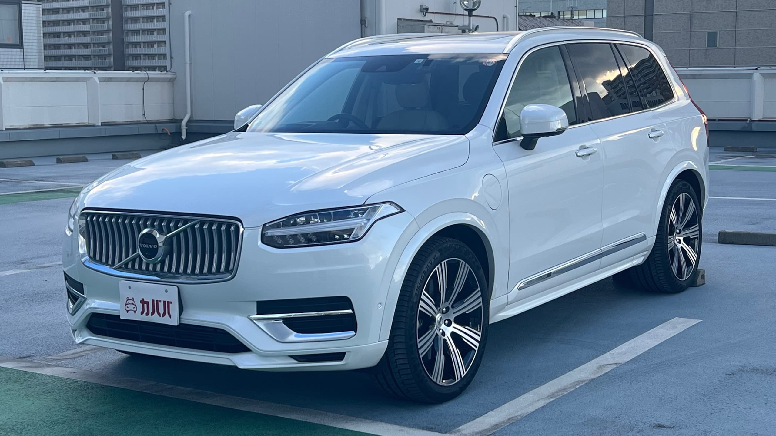 リチャージ プラグインハイブリッド T8 AWD インスクリプション